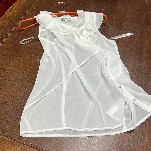 Red Berry shear top - Picture 9 of 9